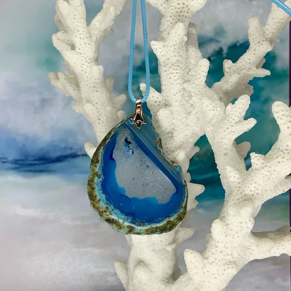 Blue Druzy Geode Agate Slice Pendant Necklace on Waxed Cotton Cord - Handmade - Picture 5 of 12